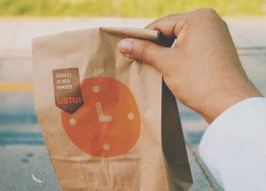 How much do Grubhub drivers make: Fast food bag